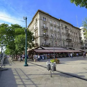 https://vigado-square-panorama-apartment.inbudapesthotels.com